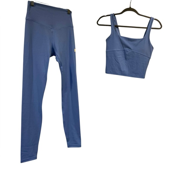 NWT Vuori all the form leggings and tank set RIVIERA BLUE Size XS - Picture 3 of 5